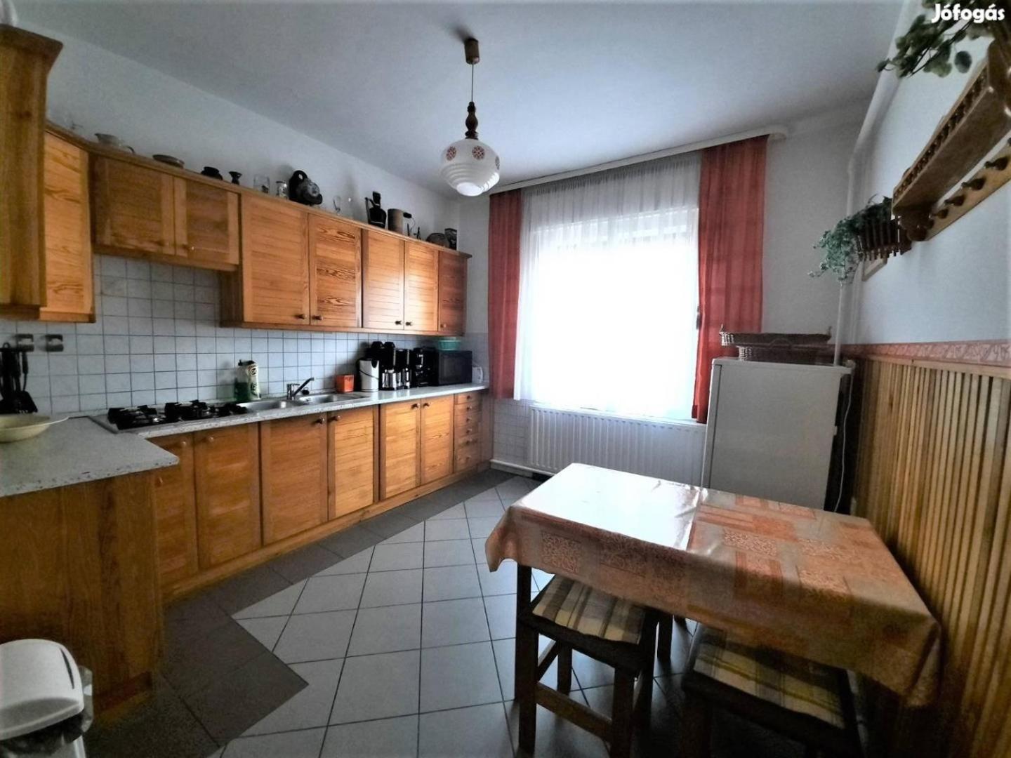 Nora Apartman Balatonlelle Exterior photo